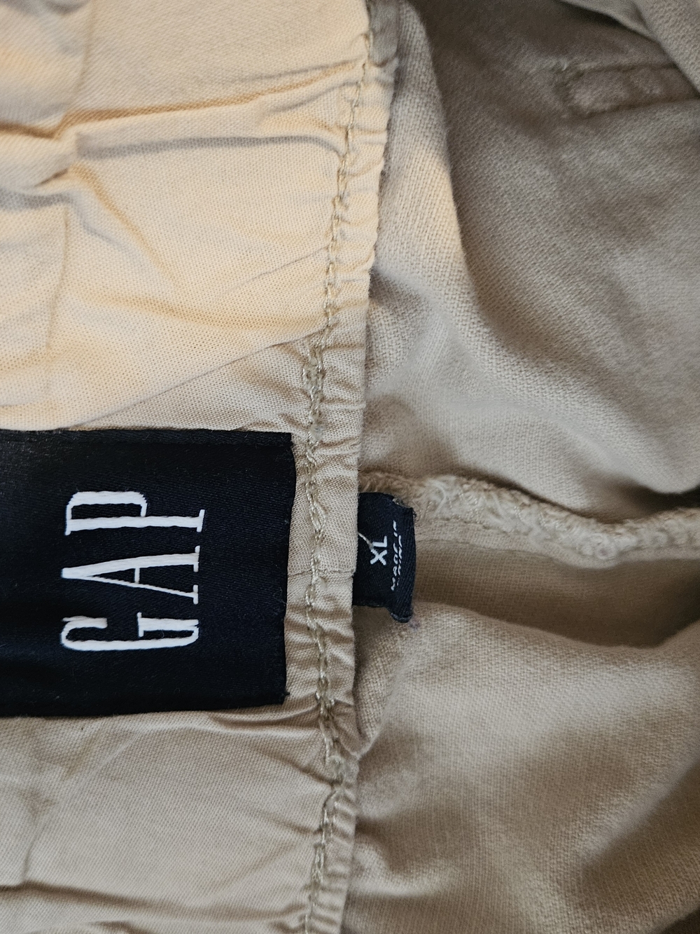GAP Wide-Leg Cargo Pants in Beige - Picture 3 of 3